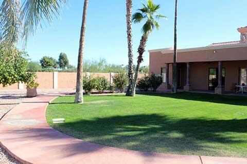 Aberdeen Backyard Walkway